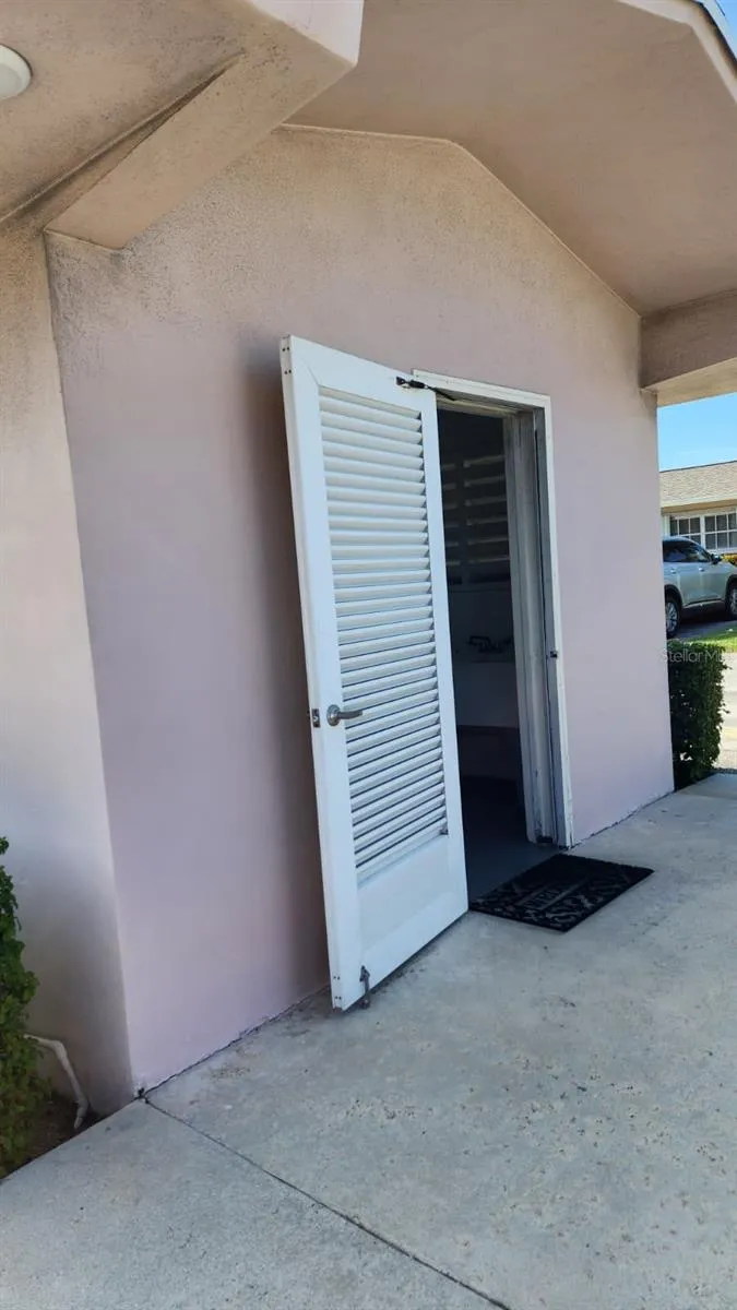 2784 DUDLEY DRIVE E #E West Palm Beach, FL 33415