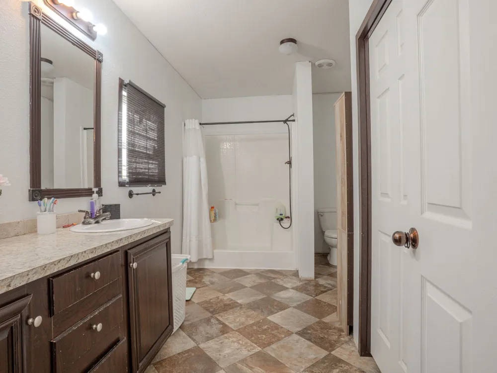 100 Northridge Lane Martindale, TX 78655