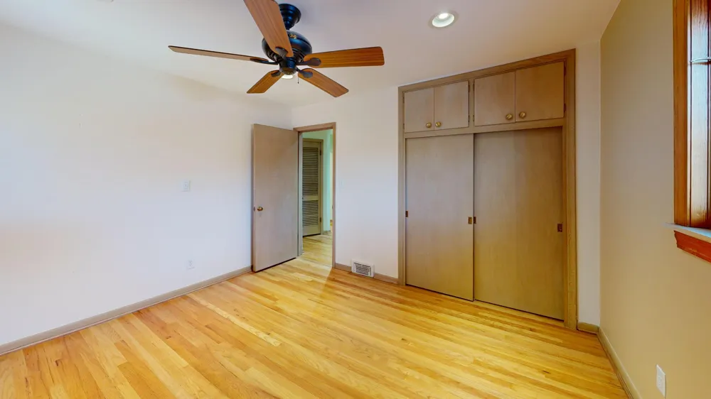 23213 Greencrest Street Saint Clair Shores, MI 48080