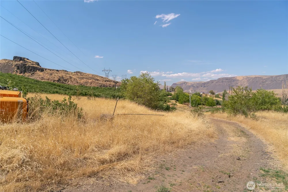 7199 Lot 5 Tarpiscan Road Malaga, WA 98828