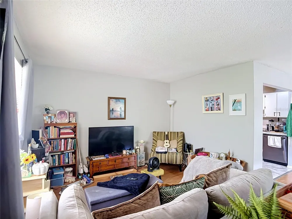 11805 RAINTREE LAKE LN #D Temple Terrace, FL 33617