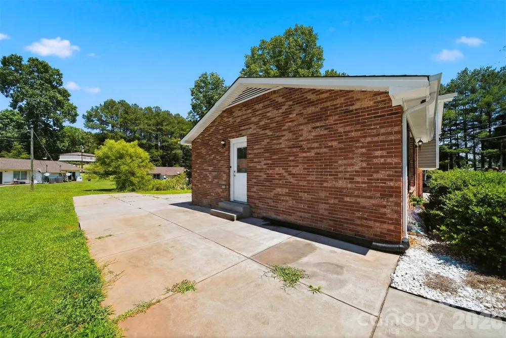 1401 Southwest Boulevard Newton, NC 28658