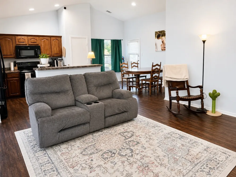 1249 Cottonwood Drive Crowley, TX 76036