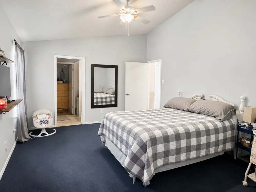1249 Cottonwood Drive Crowley, TX 76036