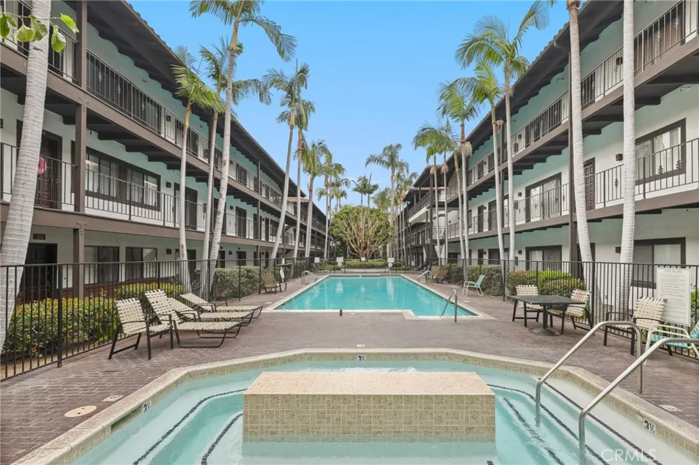 17200 Newhope Street #334 Fountain Valley, CA 92708