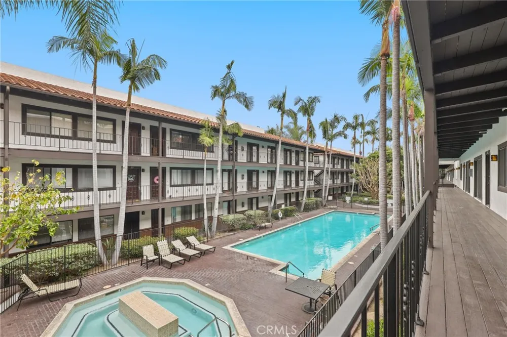 17200 Newhope Street #334 Fountain Valley, CA 92708