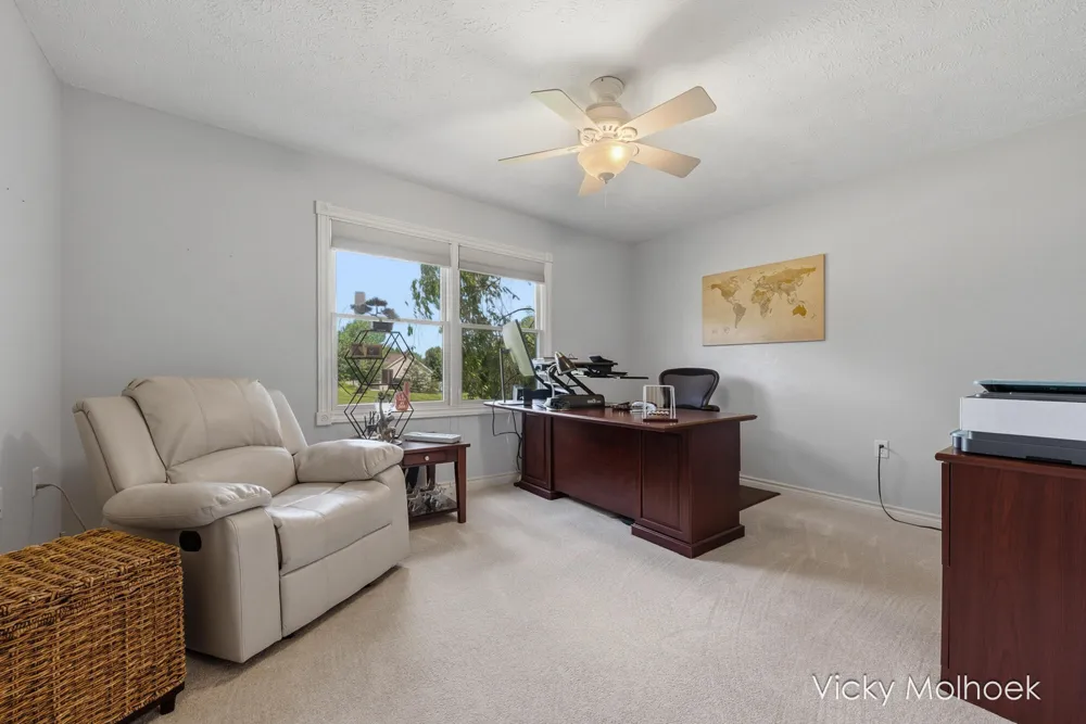 817 Pheasant Ridge Drive Hastings, MI 49058