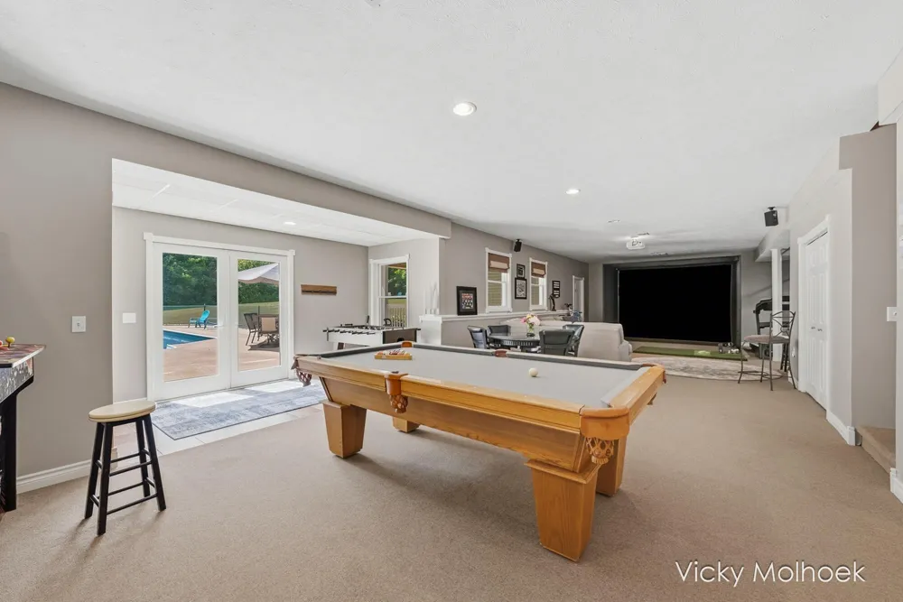 817 Pheasant Ridge Drive Hastings, MI 49058
