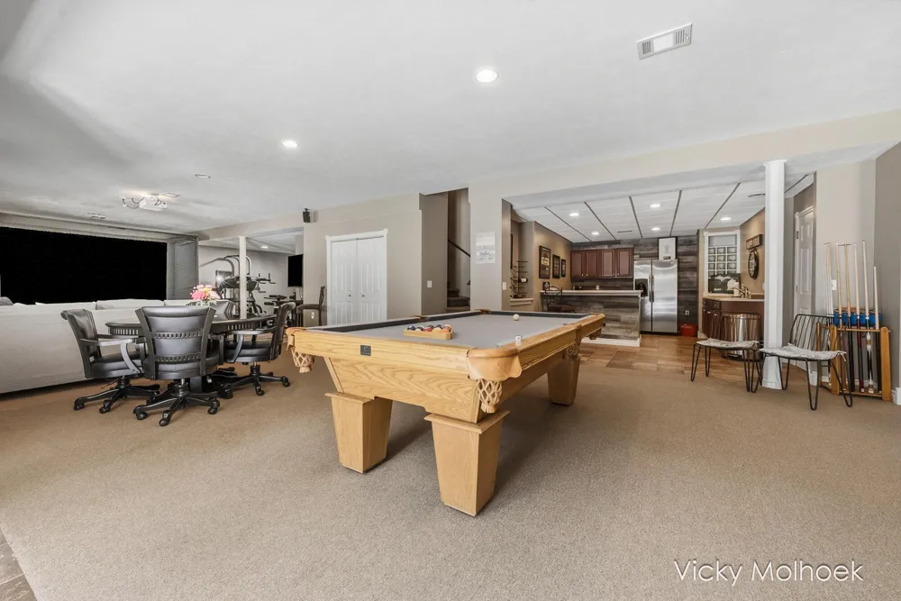 817 Pheasant Ridge Drive Hastings, MI 49058