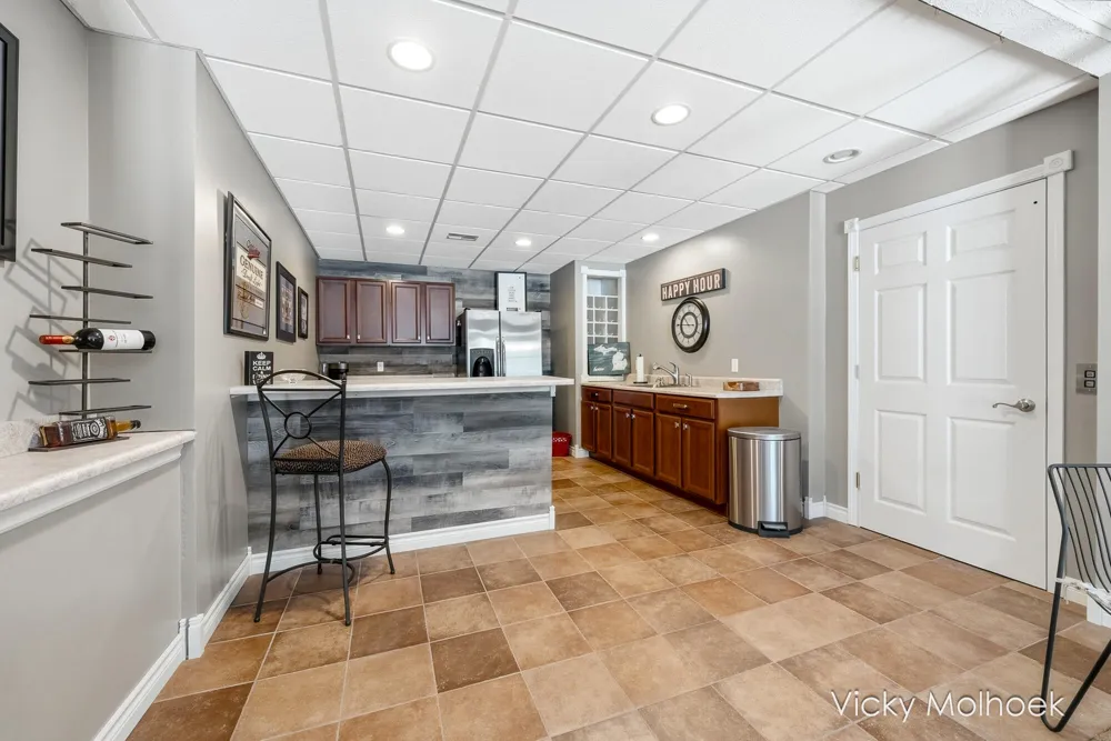 817 Pheasant Ridge Drive Hastings, MI 49058
