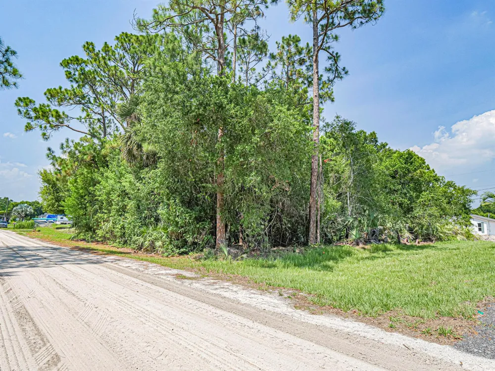 8566 105th Avenue Vero Beach, FL 32967