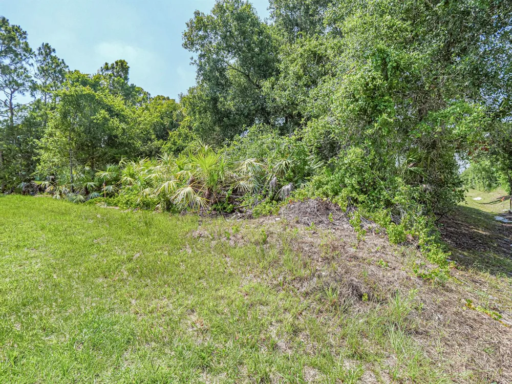 8566 105th Avenue Vero Beach, FL 32967