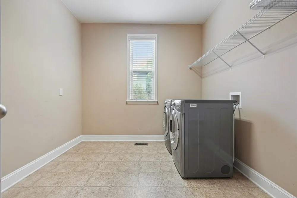 1010 Chelsey Way Roswell, GA 30075