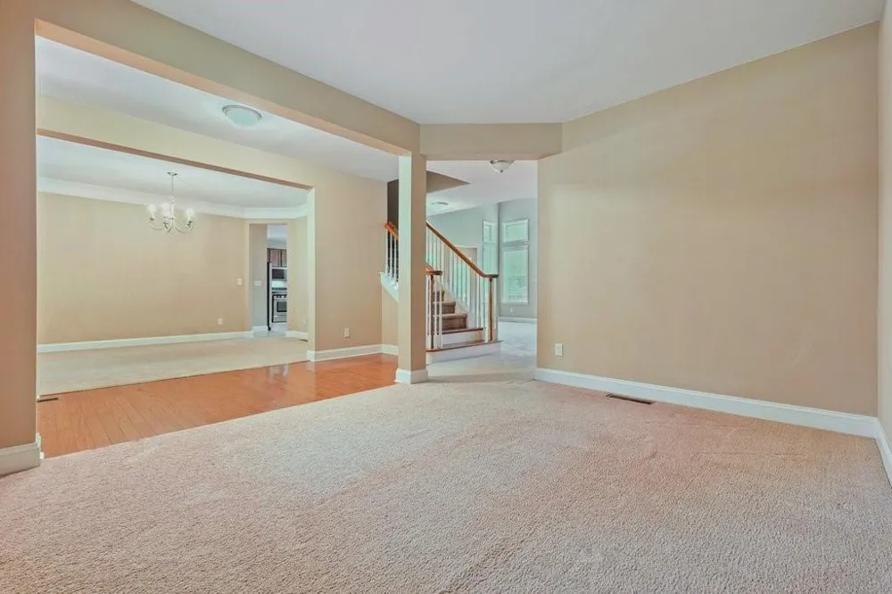 1010 Chelsey Way Roswell, GA 30075