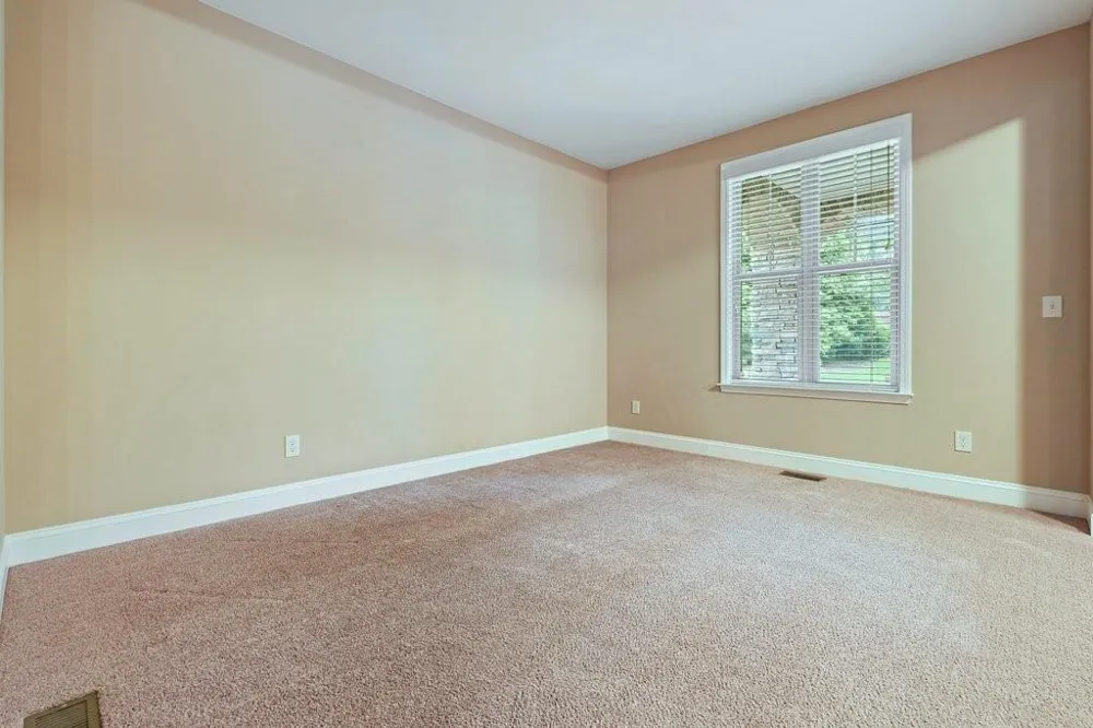 1010 Chelsey Way Roswell, GA 30075