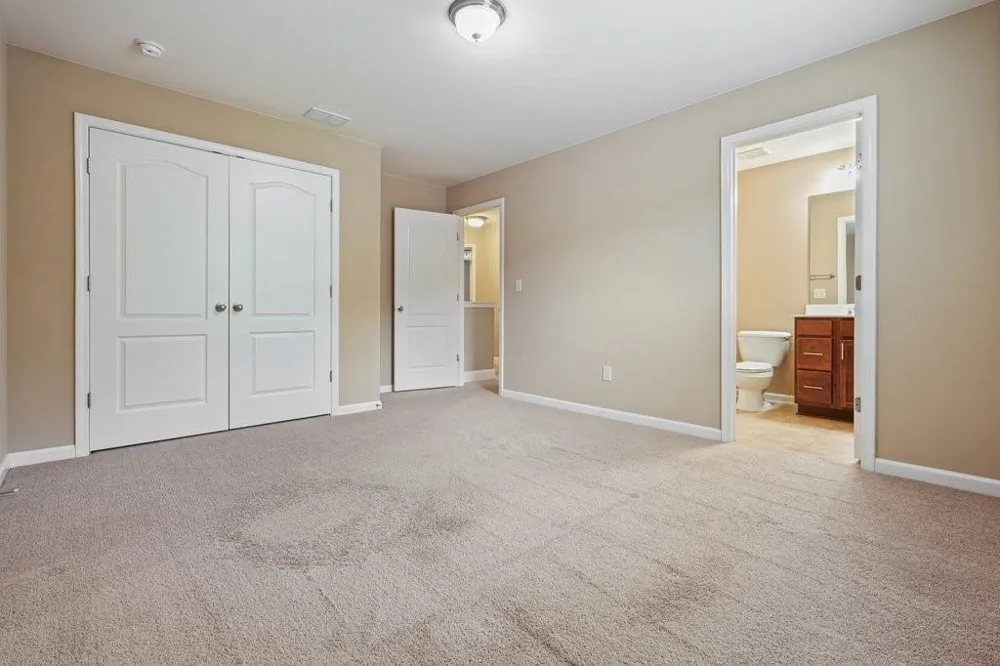 1010 Chelsey Way Roswell, GA 30075