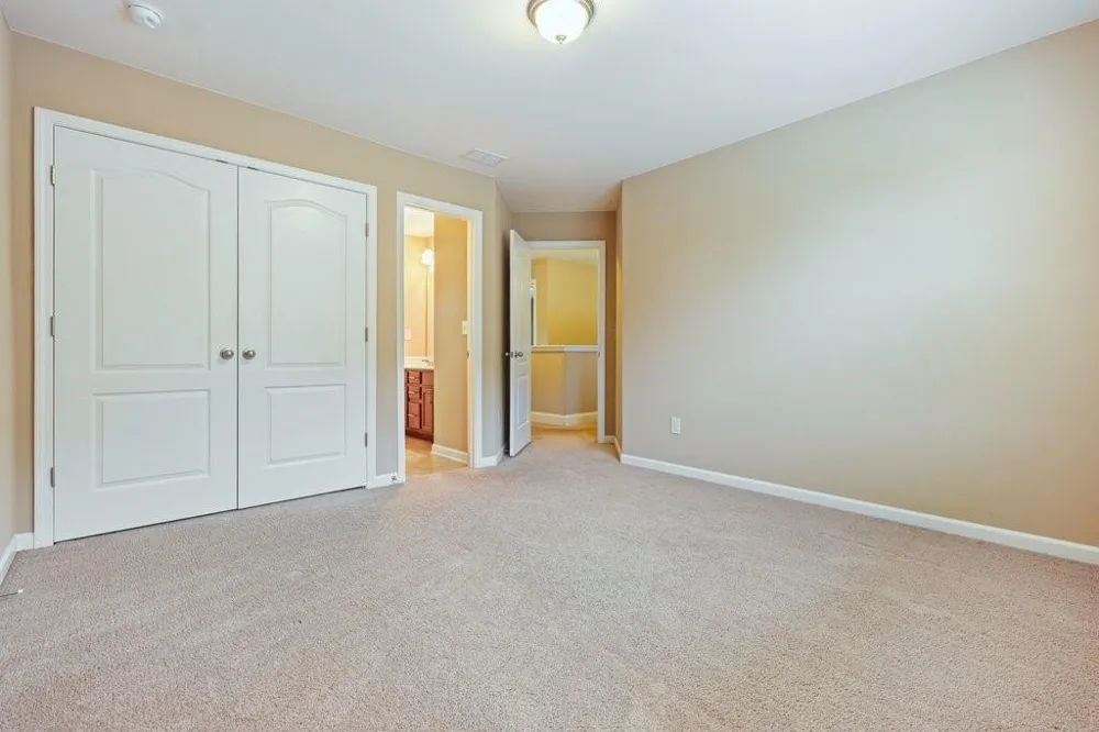 1010 Chelsey Way Roswell, GA 30075