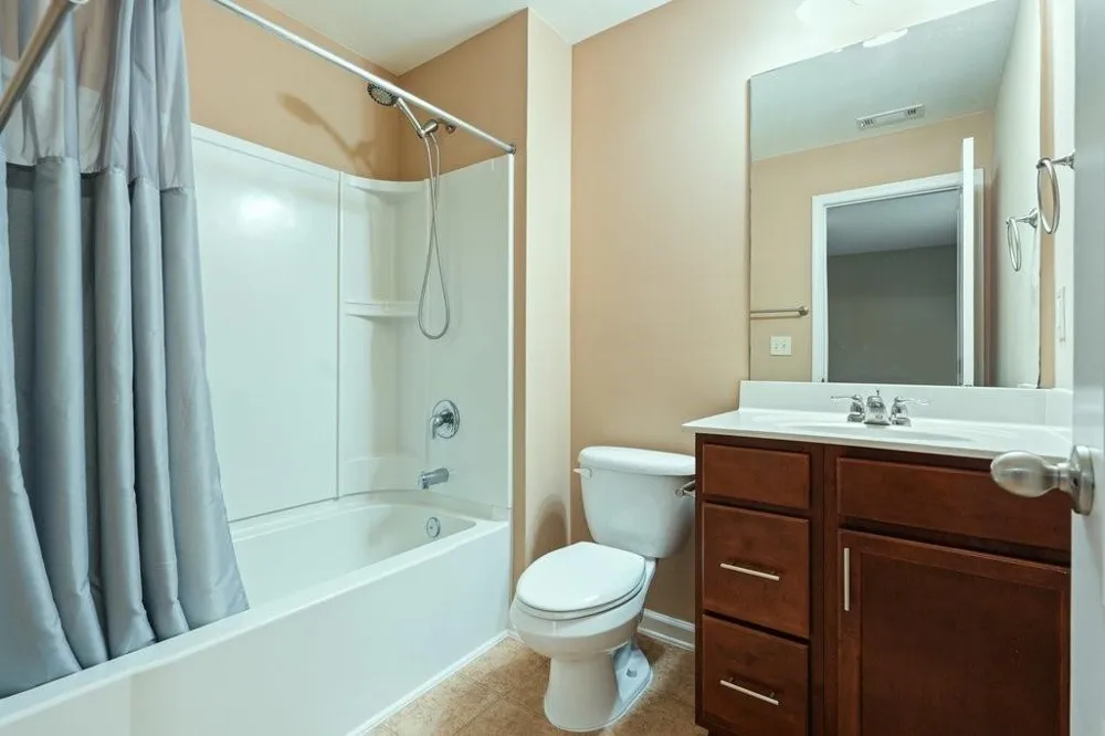 1010 Chelsey Way Roswell, GA 30075