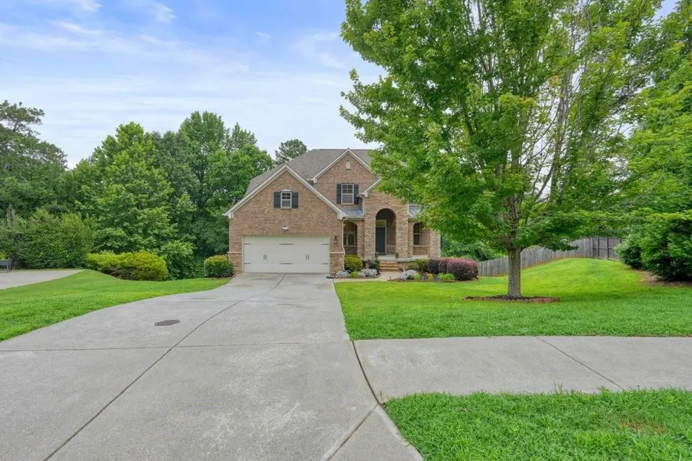 1010 Chelsey Way Roswell, GA 30075