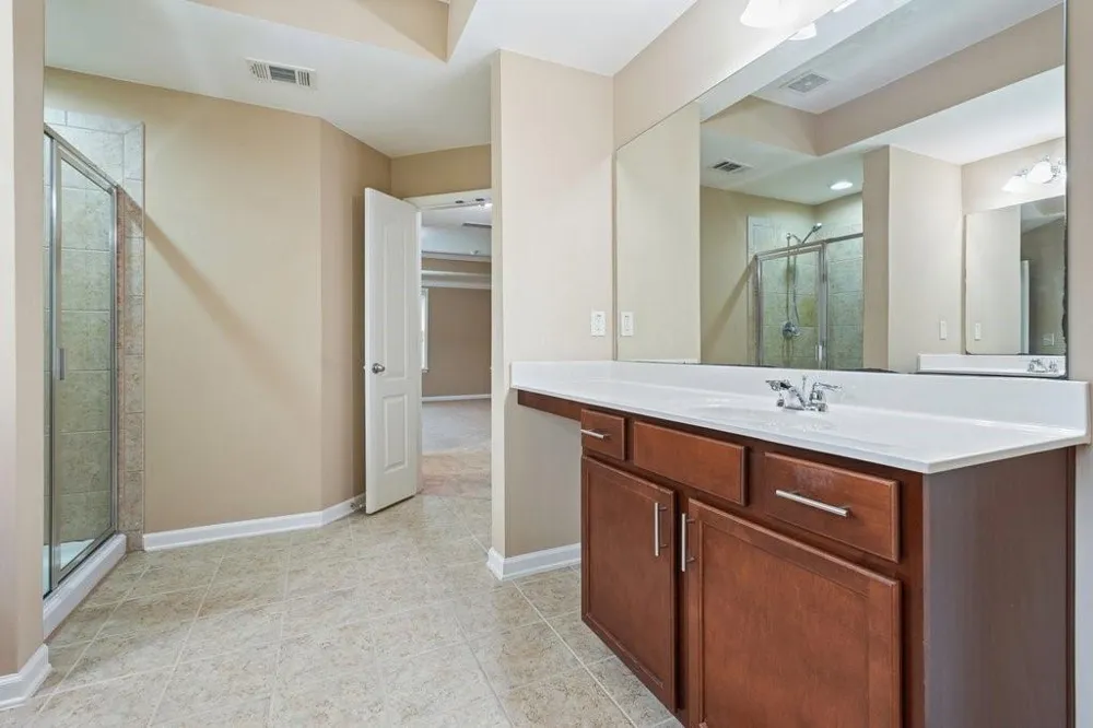 1010 Chelsey Way Roswell, GA 30075