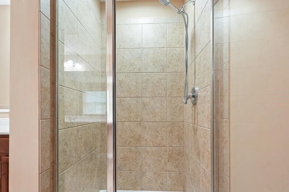 1010 Chelsey Way Roswell, GA 30075