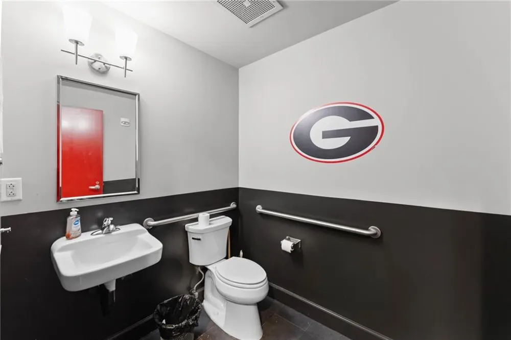 250 W Broad Street #205 Athens, GA 30601