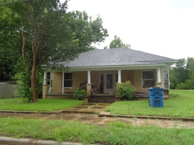 200 S Post Oak Winnsboro, TX 75494