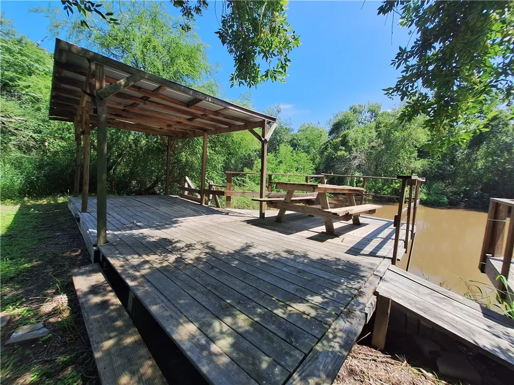 County Rd 73 River Robstown, TX 78380
