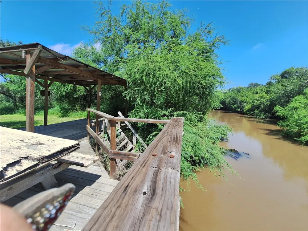 County Rd 73 River Robstown, TX 78380