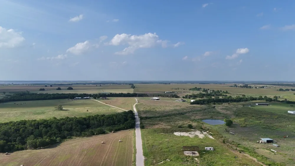 1701 County Road 417 Taylor, TX 76574