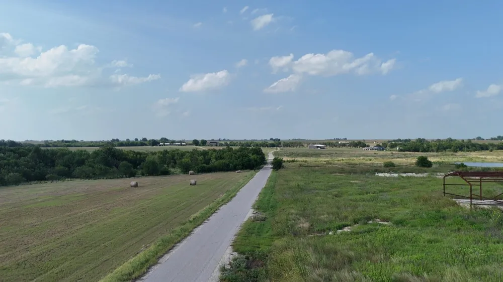 1701 County Road 417 Taylor, TX 76574