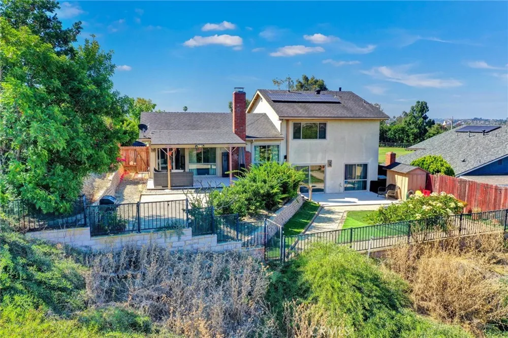 25231 Pericia Mission Viejo, CA 92691
