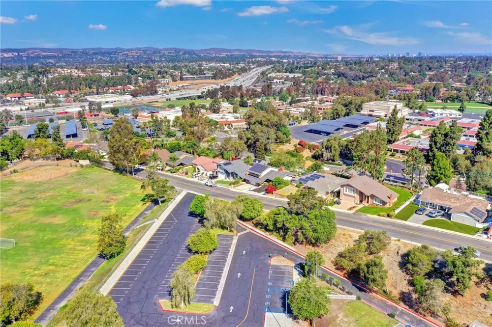 25231 Pericia Mission Viejo, CA 92691