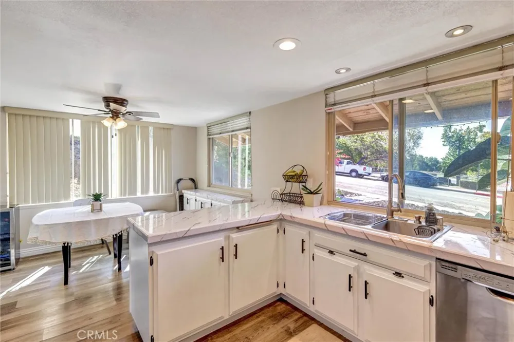 25231 Pericia Mission Viejo, CA 92691