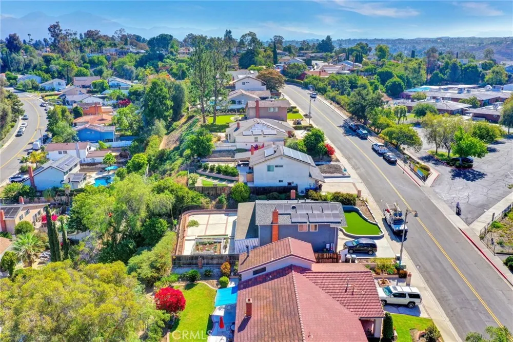 25231 Pericia Mission Viejo, CA 92691