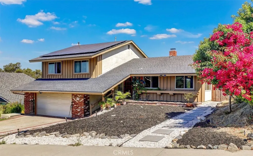 25231 Pericia Mission Viejo, CA 92691