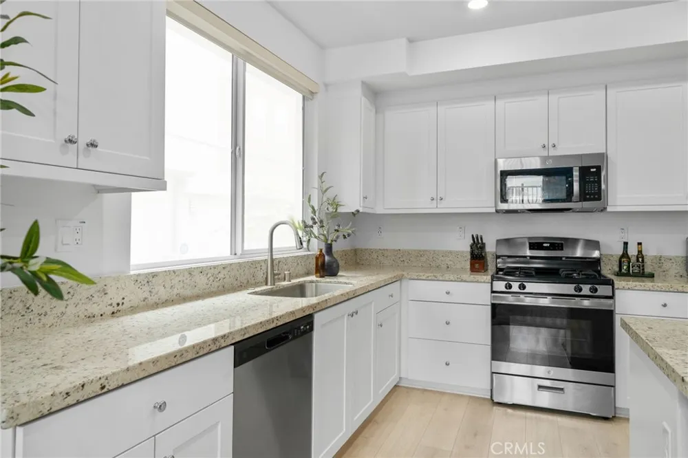 4102 E Axis Privado #101 Ontario, CA 91764