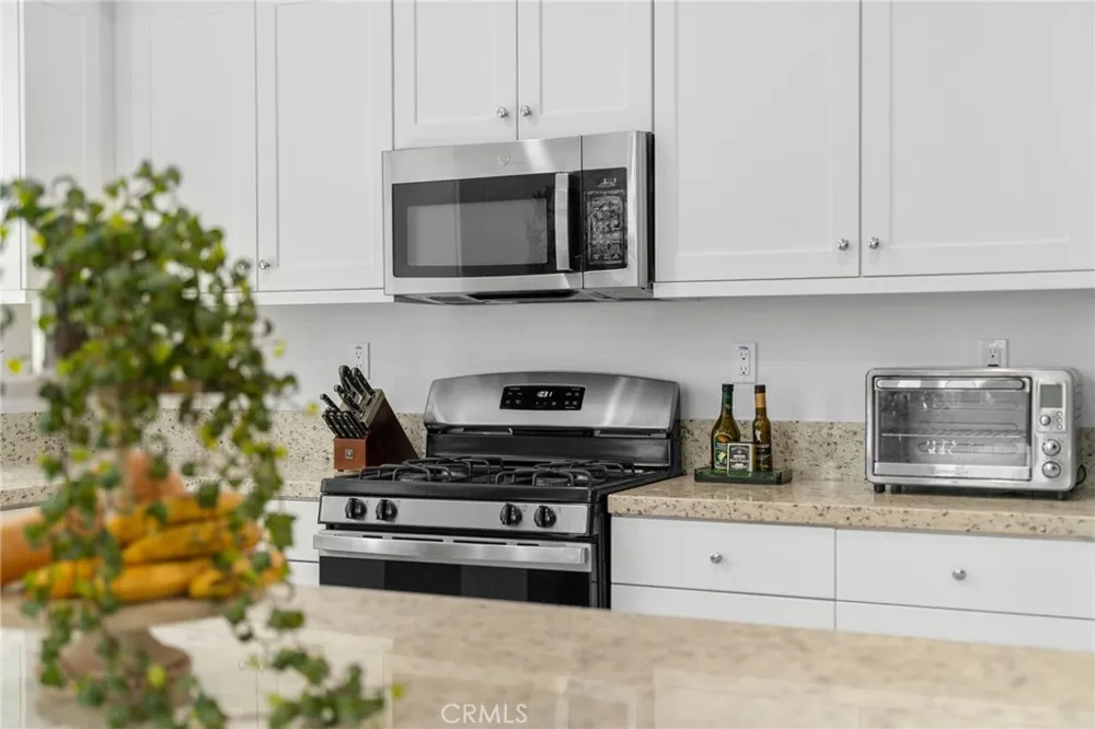 4102 E Axis Privado #101 Ontario, CA 91764