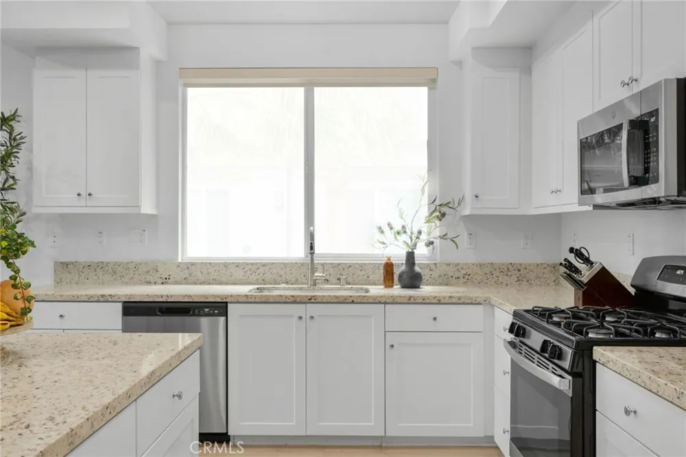4102 E Axis Privado #101 Ontario, CA 91764