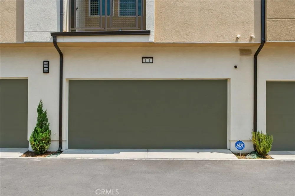 4102 E Axis Privado #101 Ontario, CA 91764