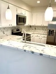 16866 Kingsbury Granada Hills, CA 91344