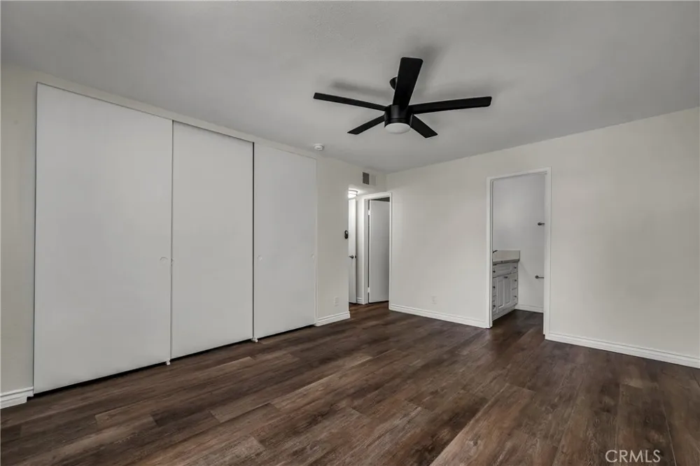 16866 Kingsbury Granada Hills, CA 91344