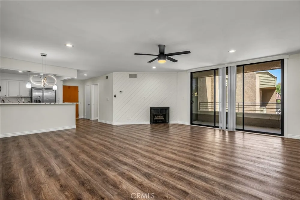 16866 Kingsbury Granada Hills, CA 91344