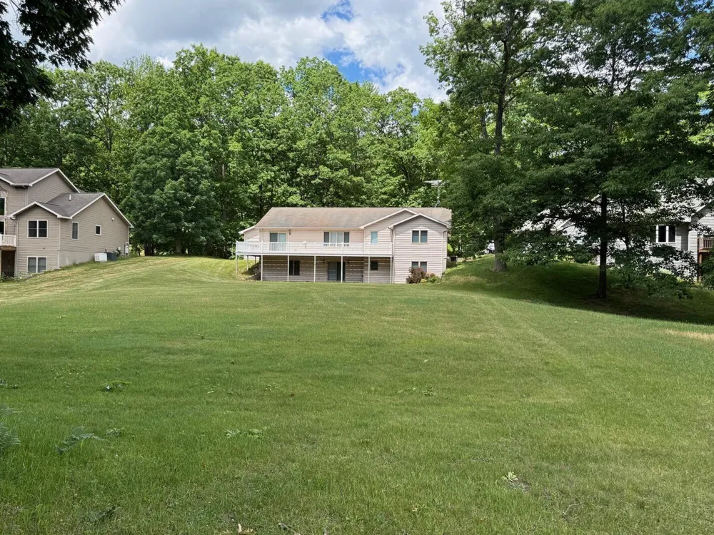 8980 Canyon Springs Court Canadian Lakes, MI 49346