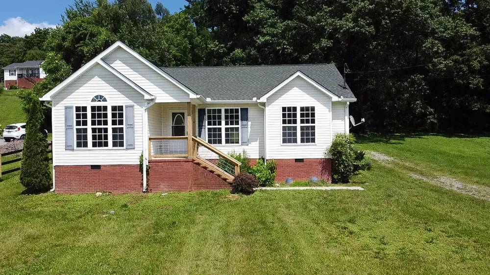 108 Sims Ave Wartrace, TN 37183