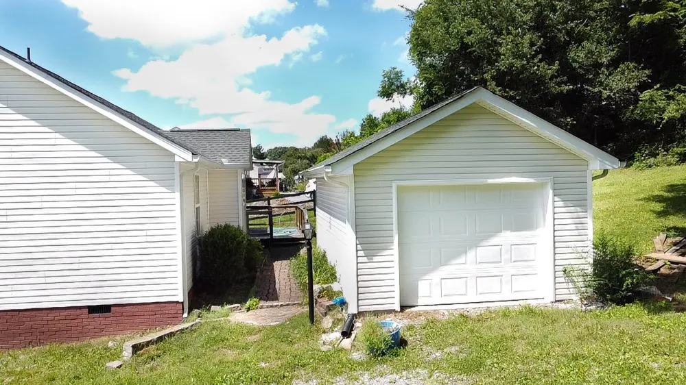 108 Sims Ave Wartrace, TN 37183