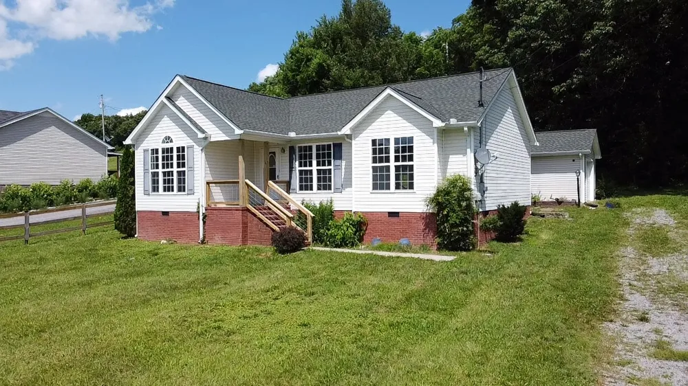 108 Sims Ave Wartrace, TN 37183
