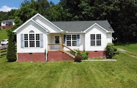 108 Sims Ave