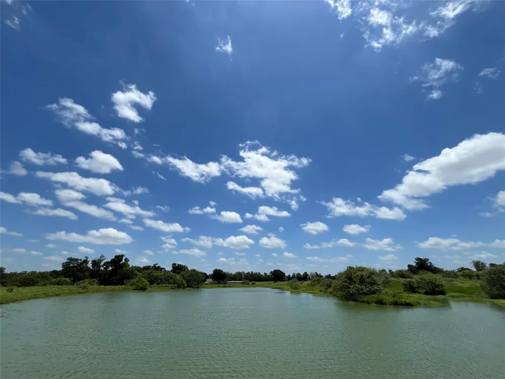 1018 Red Town Rd Elgin, TX 78621