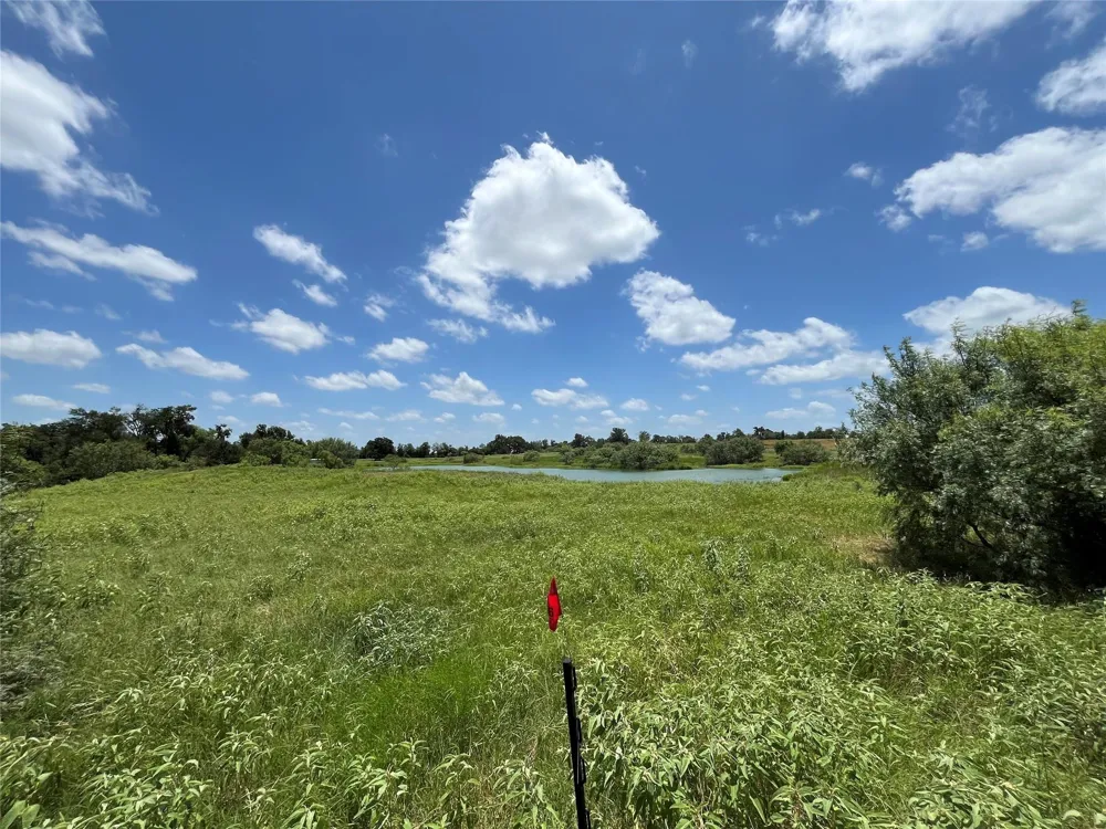 1018 Red Town Rd Elgin, TX 78621